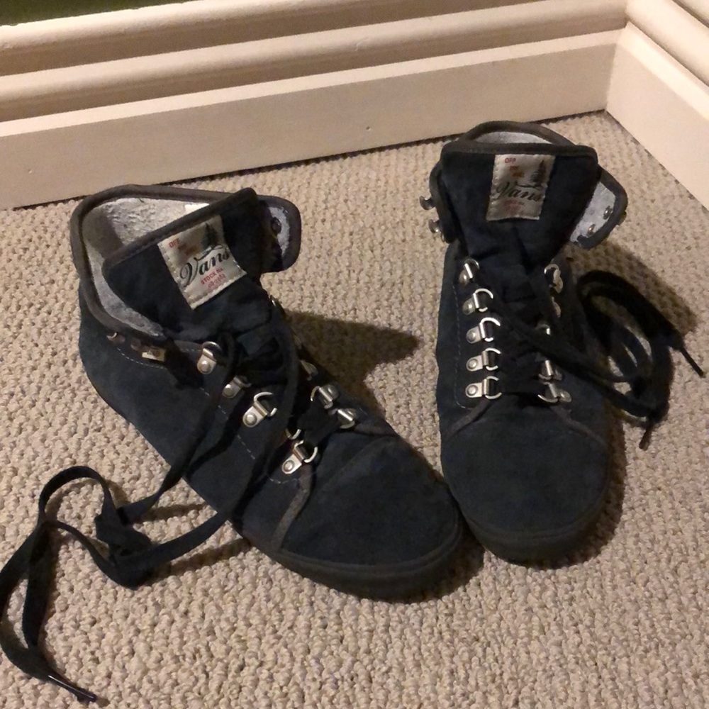 Vans Hadley Hiker Fur Lined High Tops